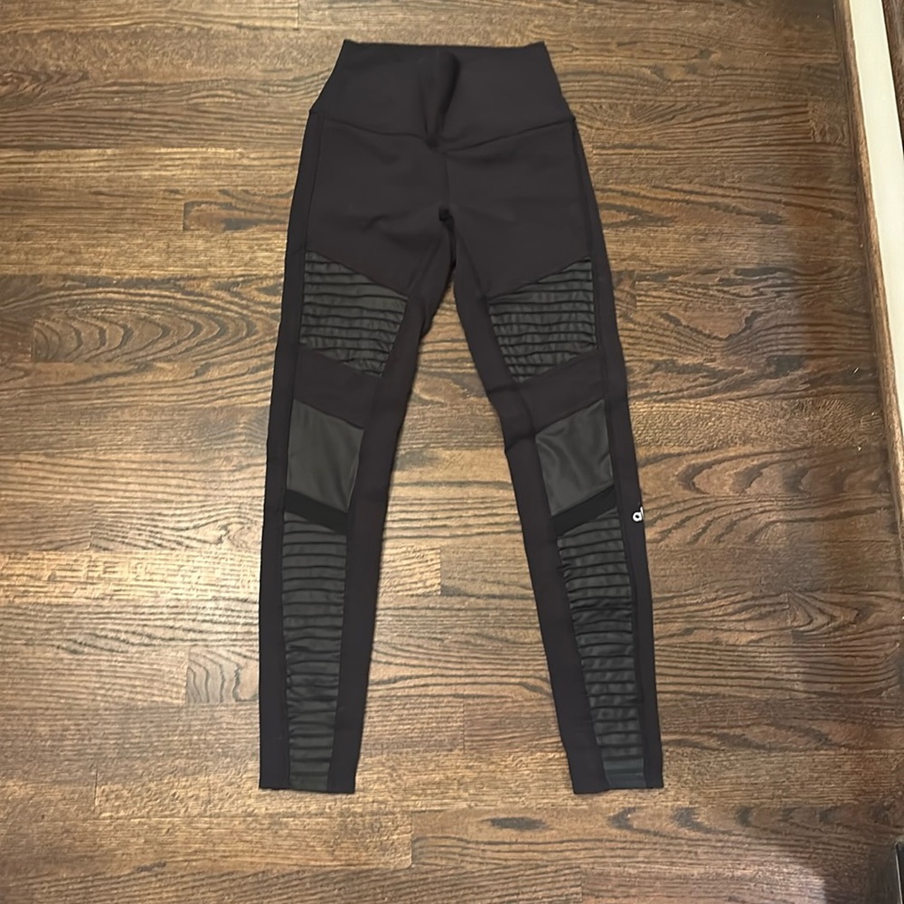 Black Alo Moto leggings size small